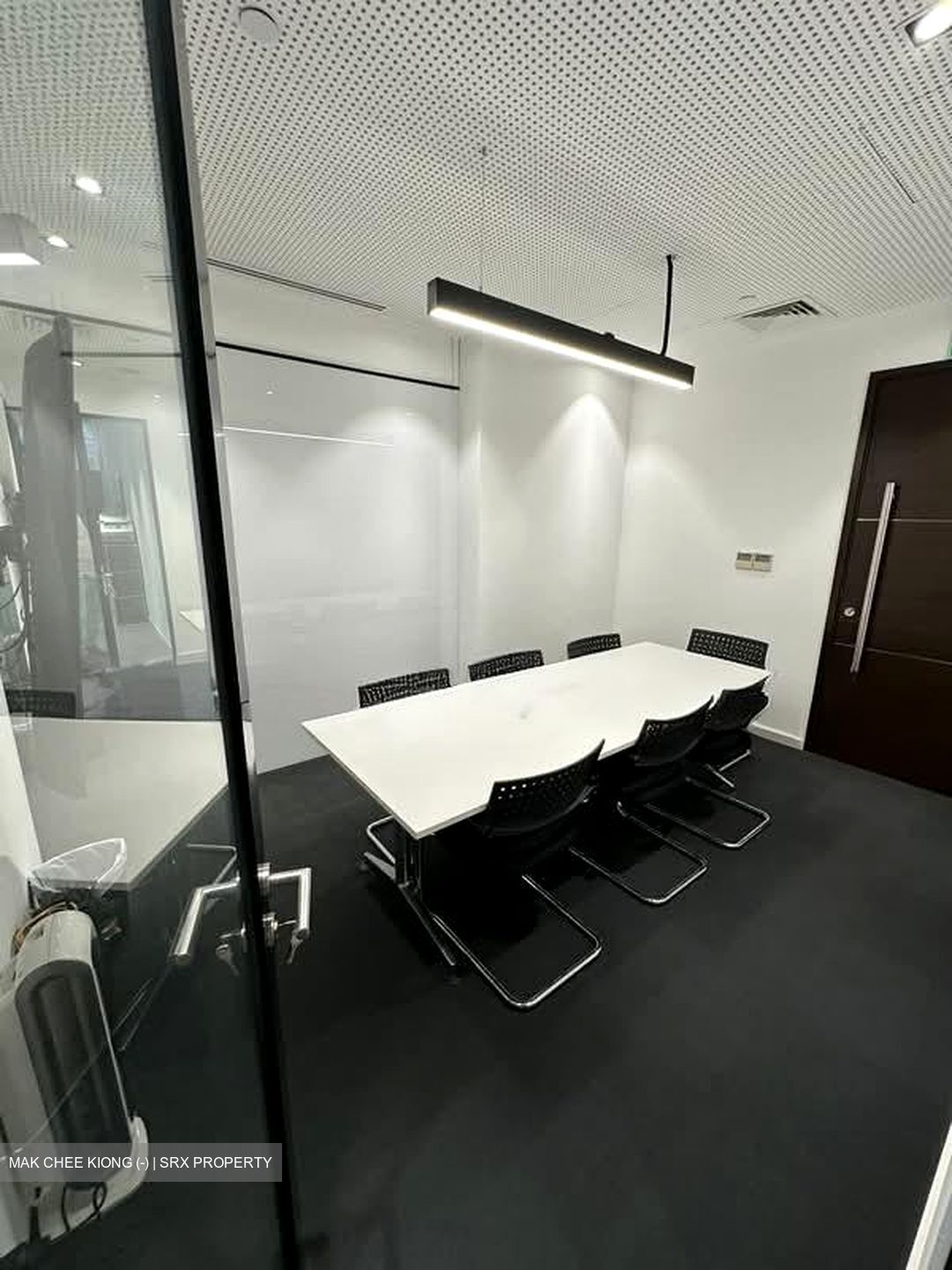 Eon Shenton (D2), Office #568043621